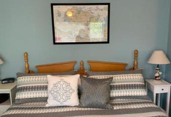 Chateau Country Inn and Captain's Cottage allows 18 year olds to book a room