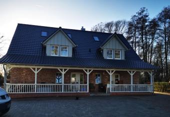 Ferienwohnung Meta Fischerhude allows 18 year olds to book a room