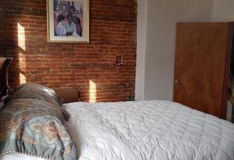 Levy Building has Balcony rooms