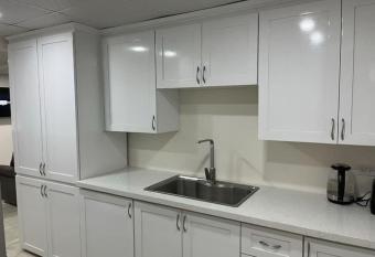 RANGE VIEW 121 has Balcony rooms