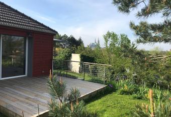 G  te Chartres, 3 pi  ces, 4 personnes - FR-1-581-97 has Balcony rooms