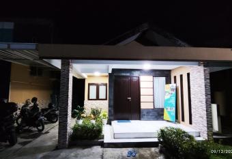 Polkesyo Homestay Jogja has Balcony rooms