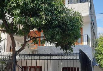 Coffee House Apartamentos allows 18 year olds to book a room