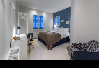 Spontaneous trips has Balcony rooms