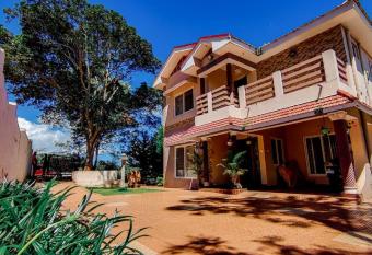 Hillcrest Villa Ketti by Lexstays has Balcony rooms