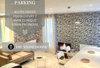 The Stone House has Balcony rooms