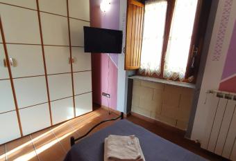 La zia acasa has Balcony rooms