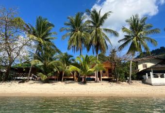 Wish Bungalow allows 18 year olds to book a room