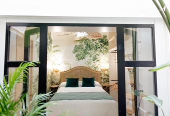 Top2Stay Historic allows 18 year olds to book a room