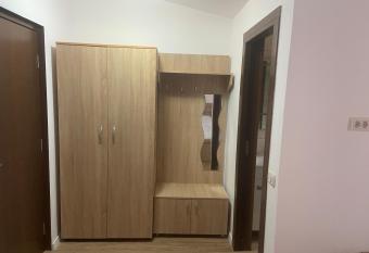 Pensiunea Maria allows 18 year olds to book a room