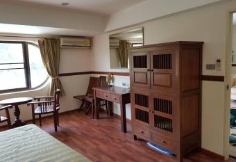 VIP Condo Chain has Balcony rooms