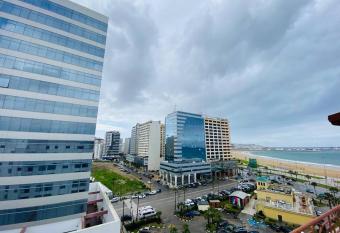 Fntastique appartment nice view allows 18 year olds to book a room