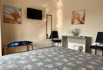 B&B EMPIRA Lamezia Terme has Balcony rooms
