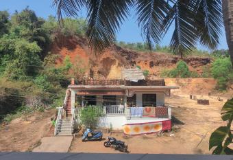 The TASA House has Balcony rooms