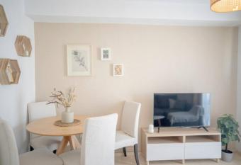 Apartamento con vistas al mar has Balcony rooms