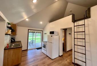 Cabin 12 at Horse Creek Resort has Balcony rooms