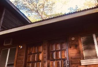 Habitacion Privada con ba  o privado, Primera linea de playa privada incluido actividad de snorkeling o Fundive con desayuno incluido allows 18 year olds to book a room