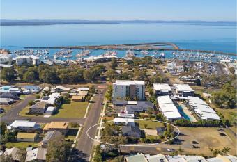 Urangan Harbour Bungalow allows 18 year olds to book a room