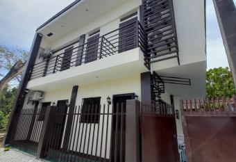Palawan Residence has Balcony rooms