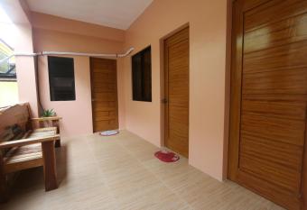 JM s Hauz Wifi & Air-conditioned private room has Balcony rooms