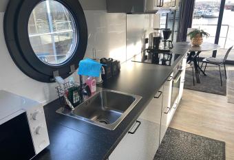 Ring   Resort allows 18 year olds to book a room