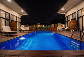 Woda Villa & Spa has Balcony rooms