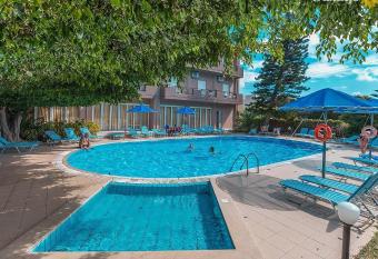 Castro Hotel has Balcony rooms