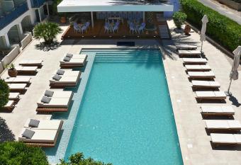 Danae Hotel has Balcony rooms