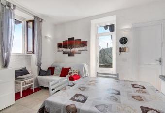 La casa di Stefania has Balcony rooms