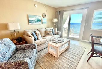 Perdido Sky 72 has Balcony rooms