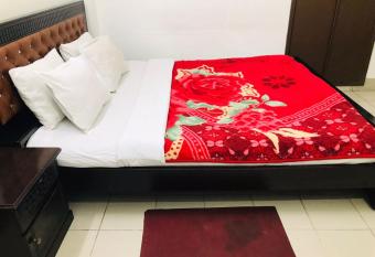 LuxuryKa has Smoking/Balcony rooms