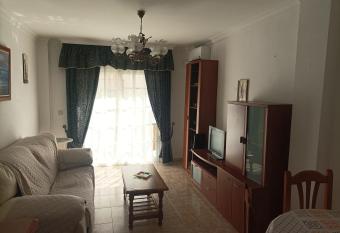 Apartamento playa Mar  a II con parking Fuengirola allows 18 year olds to book a room