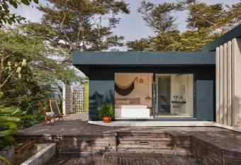 SELVA by DW allows 18 year olds to book a room