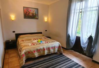 Host Civico 4 has Balcony rooms