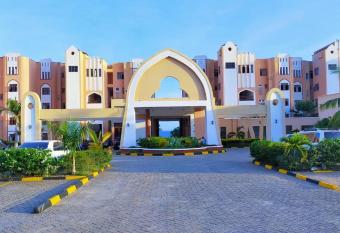 Lux Suites Lamera Beachfront Apartments with a Pool in shanzu has Balcony rooms