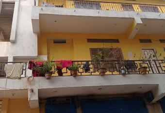 Oho hostel & pg allows 18 year olds to book a room