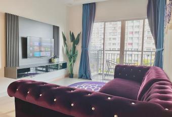 LUXE Blok A1 3BR Savanna Suite @ Southville Bangi has Balcony rooms