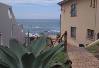 Beach Apartment - Shakas Rock has Balcony rooms