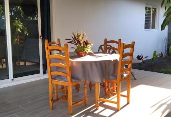 Fare Onavai has Balcony rooms