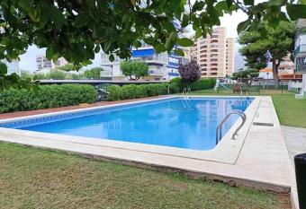 Apartamento en Benicasim con piscina (Zona playa Torre  n) has Balcony rooms