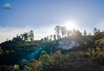 Leisurely Stays Shepherd Estate 4BHK, Panchgani allows 18 year olds to book a room