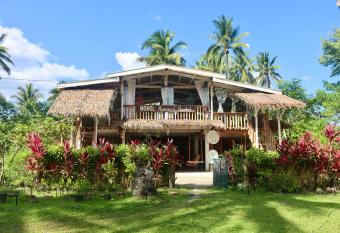 Bohol Hammock Hostel allows 18 year olds to book a room