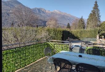 Casa Terrazzo Panoramico has Smoking/Balcony rooms