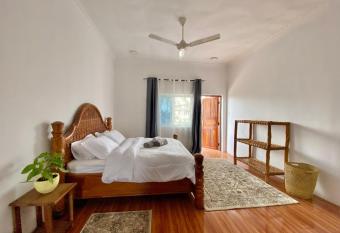 Tamu Garden allows 18 year olds to book a room