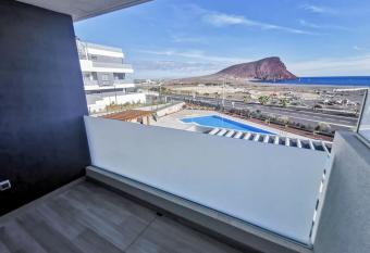                         3                    Playa la Tejita 1I has Balcony rooms