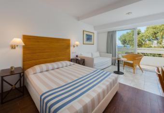 Dionysos Hotel has Balcony rooms