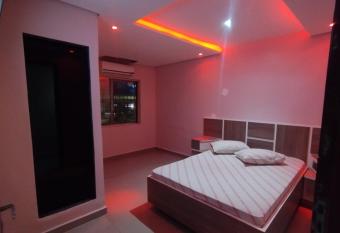 Hotel Simba allows 18 year olds to book a room