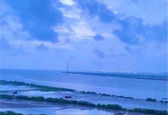 Tapi River and Arabian Sea View has Balcony rooms