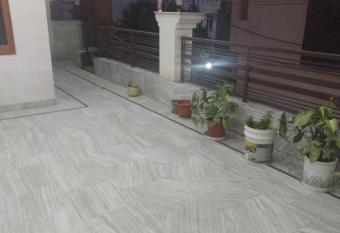 MANOHAR NIRMAL VILLA has Balcony rooms