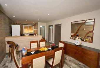 (null) has Balcony rooms